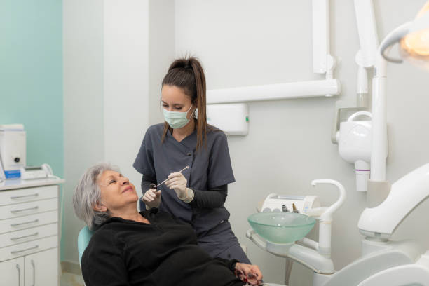 Best Emergency Tooth Extraction in Hinsdale, IL