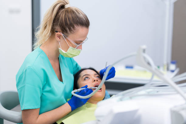 Best Emergency Tooth Extraction in Hinsdale, IL